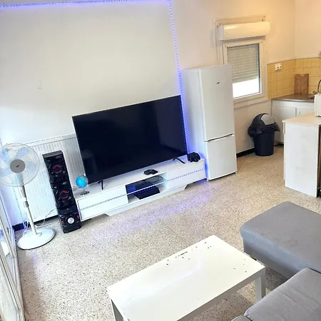 Apartment Apartment